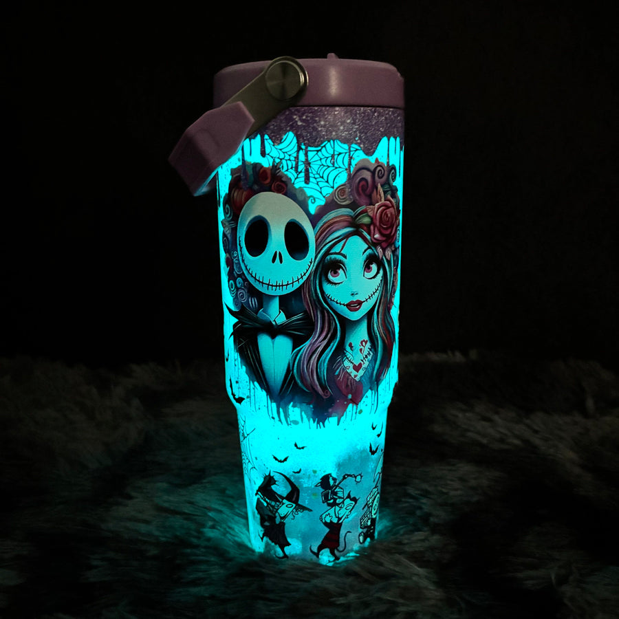 🎁 The Ultimate Halloween Gift: Sally x Jack Skellington 40oz Tumbler 💀✨