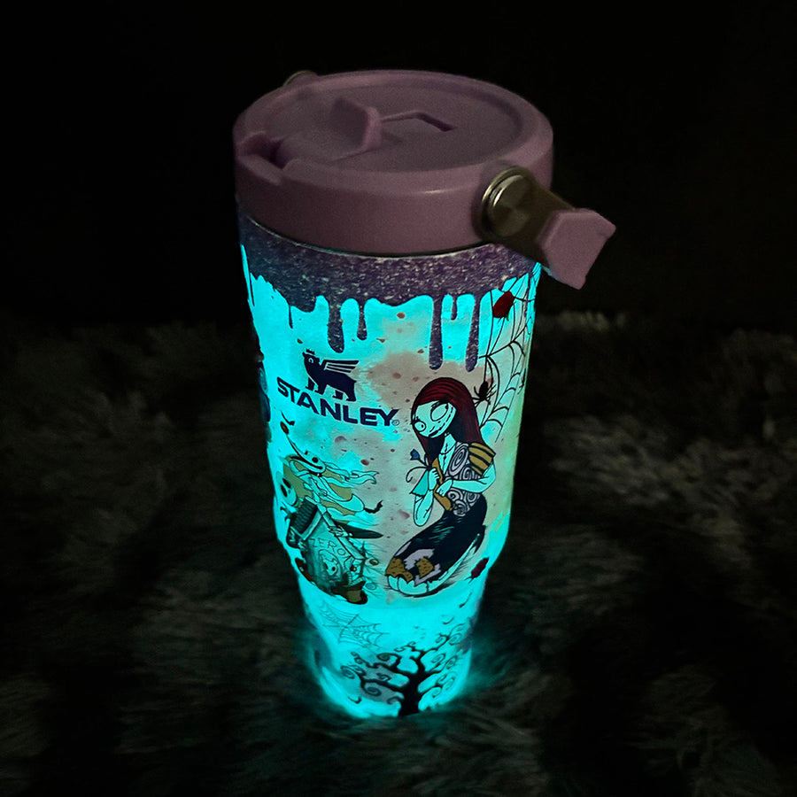 🎁 The Ultimate Halloween Gift: Sally x Jack Skellington 40oz Tumbler 💀✨